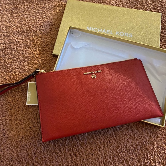 Michael Kors Large zip clutch Leather wristlet👛 - Picture 3 of 4